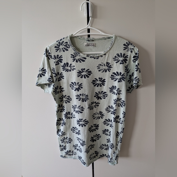 Dstrezzed Menswear Patterned Pale Green T-shirt Size Small - Picture 1 of 3